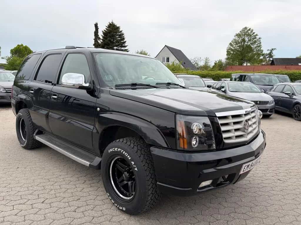 Cadillac Escalade 6.0 V8 Aut Klima 4x4 Bose 6seats 06/2005-photo-1
