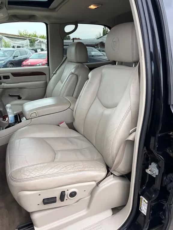 Cadillac Escalade 6.0 V8 Aut Klima 4x4 Bose 6seats 06/2005-photo-17