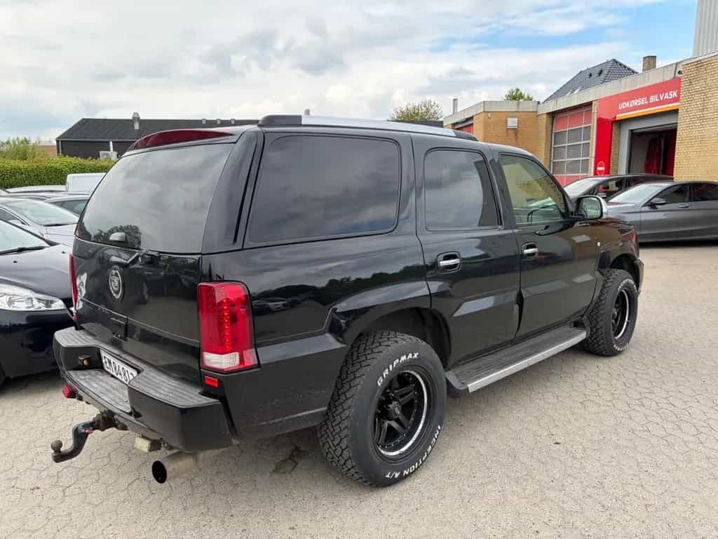 Cadillac Escalade 6.0 V8 Aut Klima 4x4 Bose 6seats 06/2005-photo-2