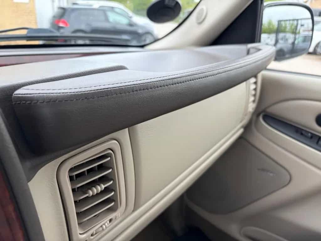 Cadillac Escalade 6.0 V8 Aut Klima 4x4 Bose 6seats 06/2005-photo-22
