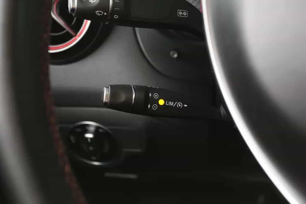 Mercedes-Benz CLA 45 AMG PANO*NAVI*LED*KAM*KEY*DESIGNO*AMBIENT 06/2017-photo-20