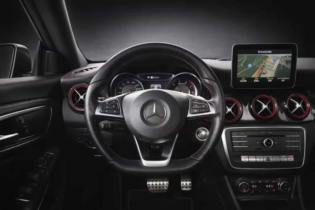 Mercedes-Benz CLA 45 AMG PANO*NAVI*LED*KAM*KEY*DESIGNO*AMBIENT 06/2017-photo-7