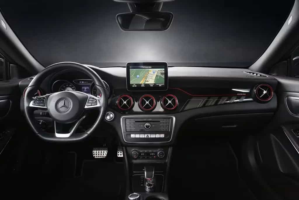 Mercedes-Benz CLA 45 AMG PANO*NAVI*LED*KAM*KEY*DESIGNO*AMBIENT 06/2017-photo-8