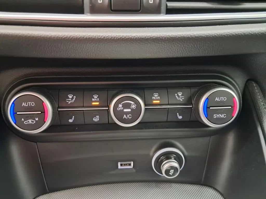 Alfa Romeo Stelvio 2.2 Turbodiesel 210 CV AT8 Q4 07/2021-photo-13