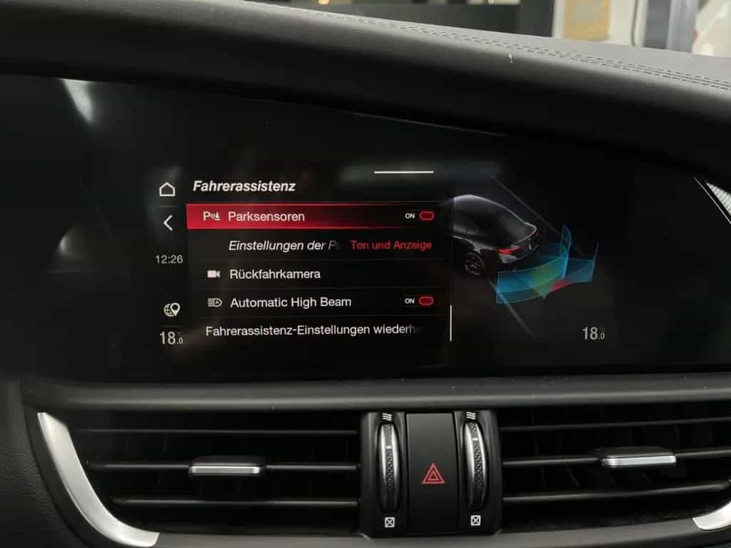 Alfa Romeo Giulia Veloce Q4 PANORAMA+SPORTSITZE+ACC+LEDER 05/2024-photo-24