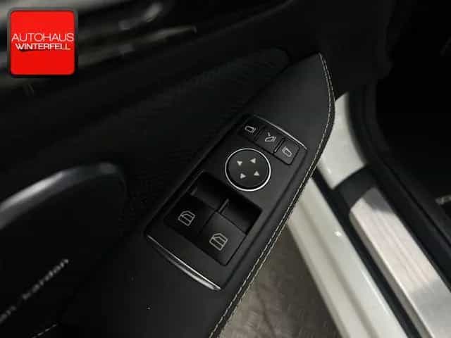 Mercedes-Benz SLC 43 AMG PERFOR CARBON KAMERA+MEMO+KEYLESS 03/2018-photo-40