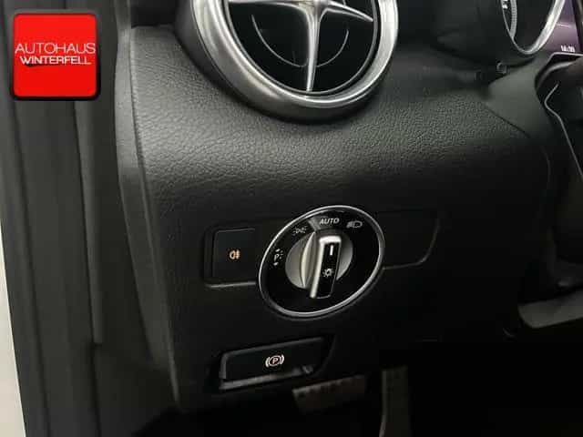 Mercedes-Benz SLC 43 AMG PERFOR CARBON KAMERA+MEMO+KEYLESS 03/2018-photo-41