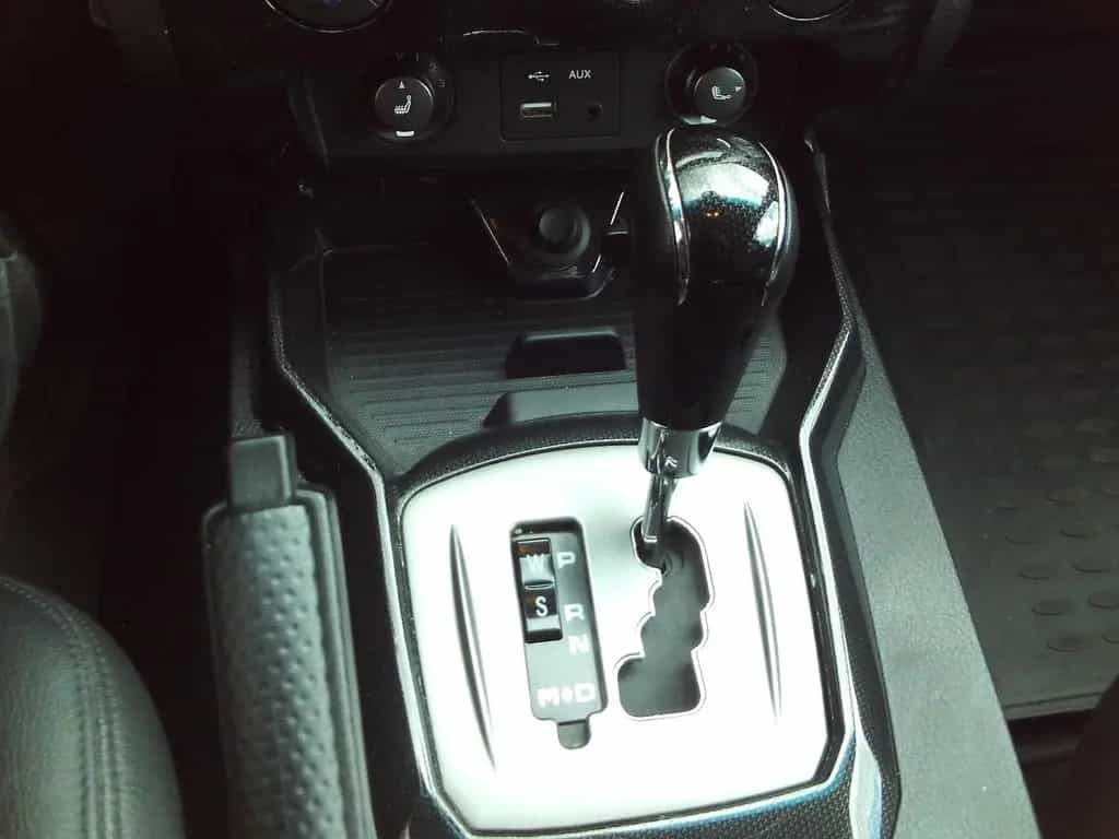 Ssangyong REXTON 2.2 Diesel e-XDi 220 4WD 08/2016-photo-9