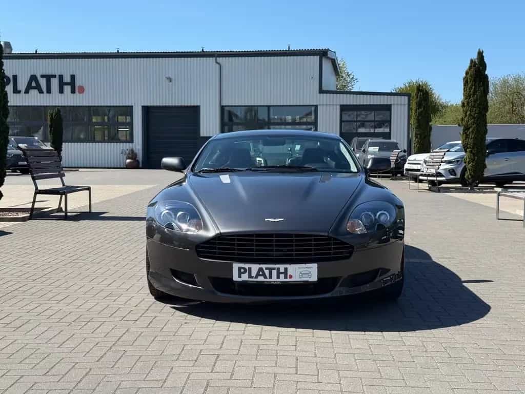 Aston Martin DB9 5.9 V12 Coupe 06/2005-photo-1