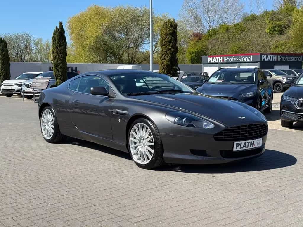 Aston Martin DB9 5.9 V12 Coupe 06/2005-photo-2