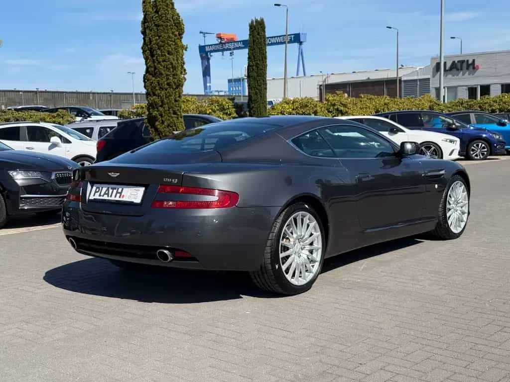Aston Martin DB9 5.9 V12 Coupe 06/2005-photo-4