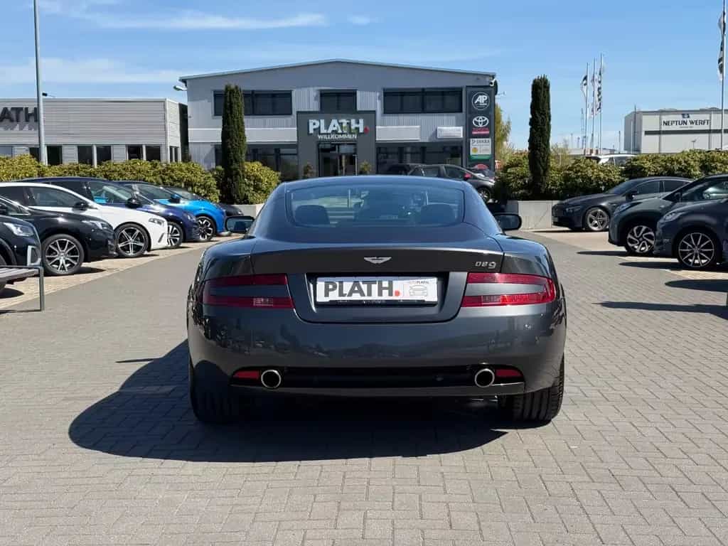 Aston Martin DB9 5.9 V12 Coupe 06/2005-photo-5