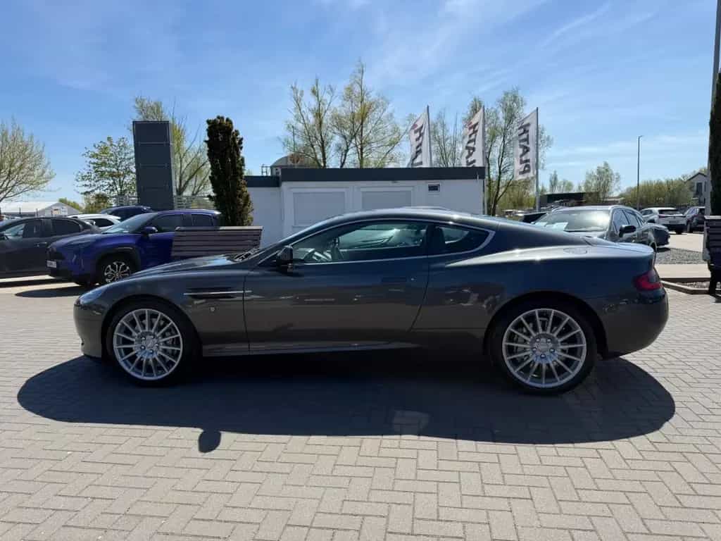 Aston Martin DB9 5.9 V12 Coupe 06/2005-photo-7