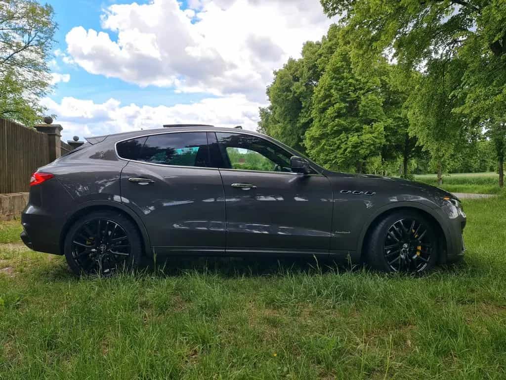 Maserati Levante Diesel 3.0 Facelift *V8 Sound*360°View* 08/2019-photo-1