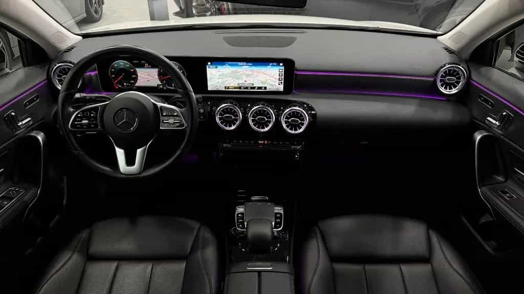 Mercedes-Benz A 220 /NightP/360°/ACC/Leder/18"/MBUX/KeyLess/LED 04/2019-photo-2