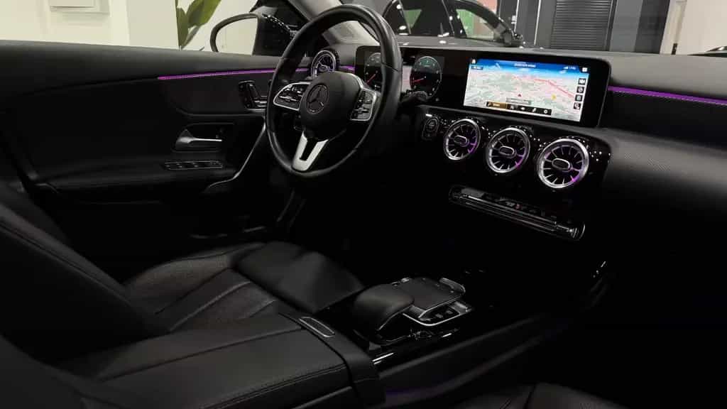 Mercedes-Benz A 220 /NightP/360°/ACC/Leder/18"/MBUX/KeyLess/LED 04/2019-photo-3