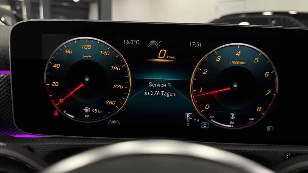 Mercedes-Benz A 220 /NightP/360°/ACC/Leder/18"/MBUX/KeyLess/LED 04/2019-photo-31