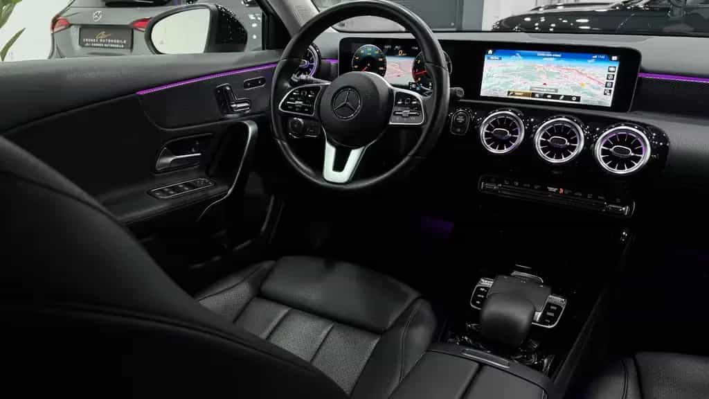 Mercedes-Benz A 220 /NightP/360°/ACC/Leder/18"/MBUX/KeyLess/LED 04/2019-photo-5