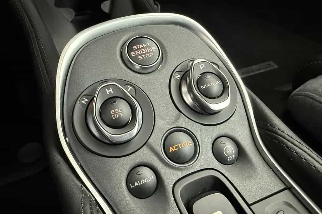 McLaren 570GT Coupé - only 1.753km! - NEW CONDITION - 07/2018-photo-12