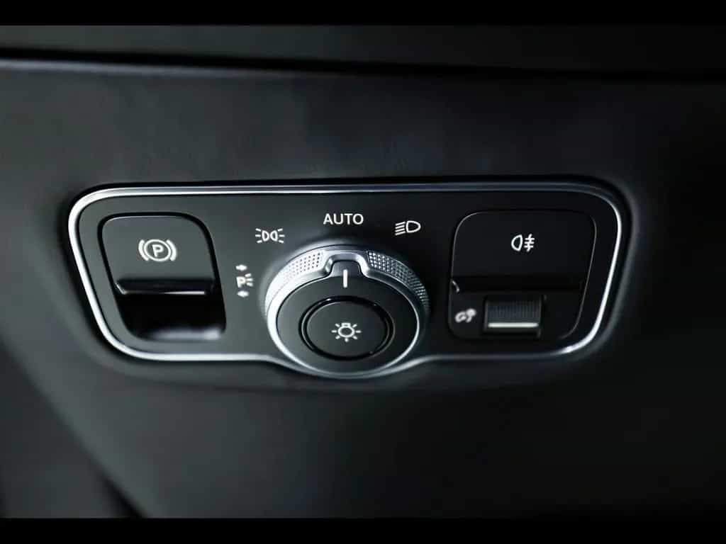Aston Martin DBX 707 4.0 V8°23°8x RÄDER°ACC°360 05/2023-photo-19