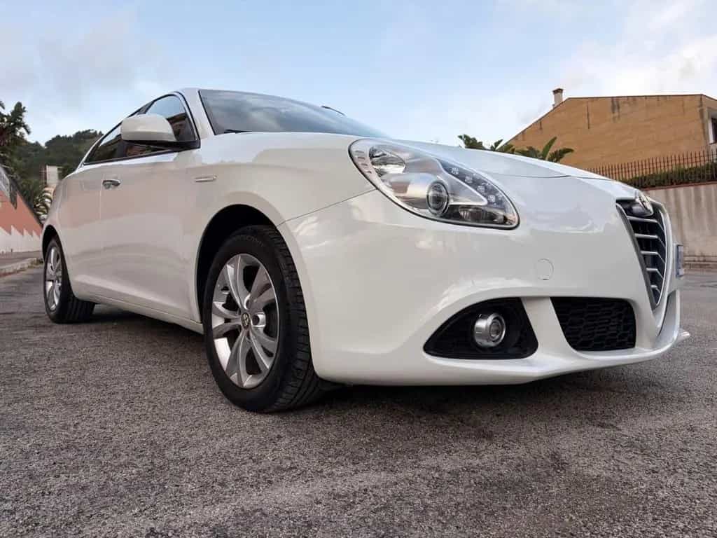 Alfa Romeo Giulietta 1.6 JTDm distictive ideale 02/2015-photo-13