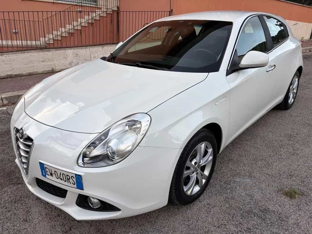 Alfa Romeo Giulietta 1.6 JTDm distictive ideale 02/2015-photo-3