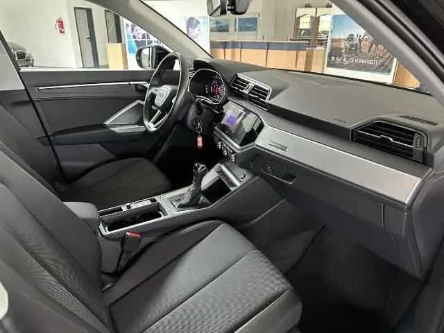 Audi Q3 35 TFSI S-tronic LED AHK Kamera Lane Side Sit 12/2020-photo-2