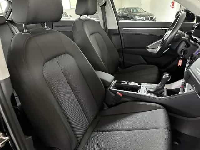 Audi Q3 35 TFSI S-tronic LED AHK Kamera Lane Side Sit 12/2020-photo-3