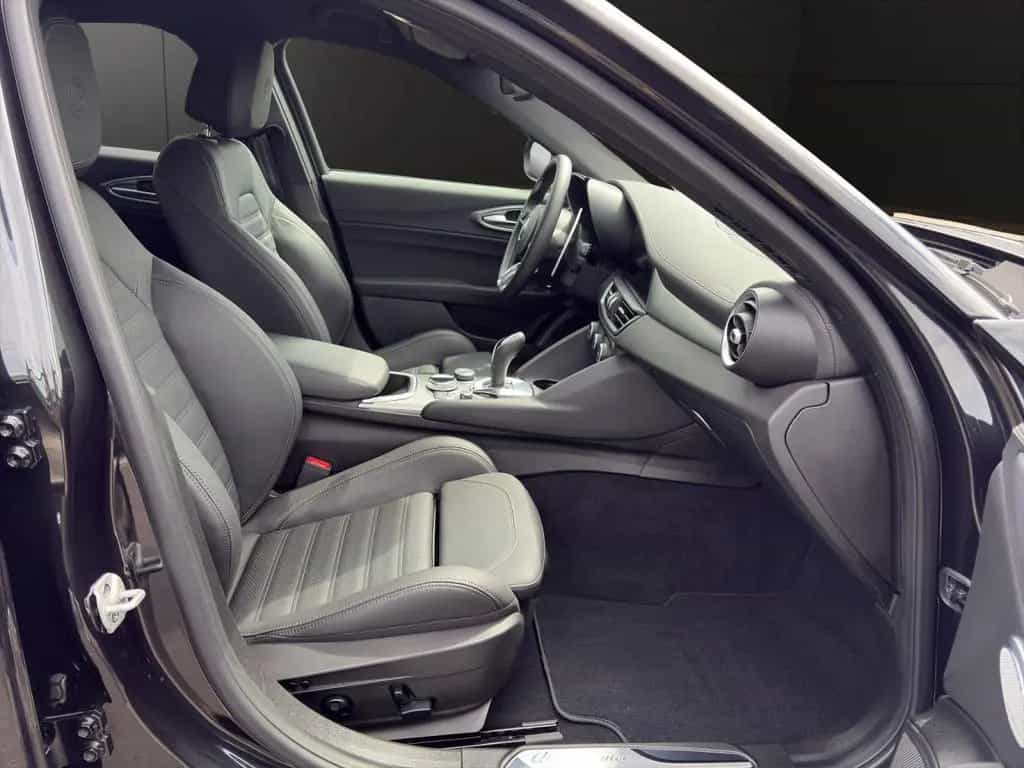 Alfa Romeo Giulia MY24 SPRINT Premium Paket 03/2024-photo-5