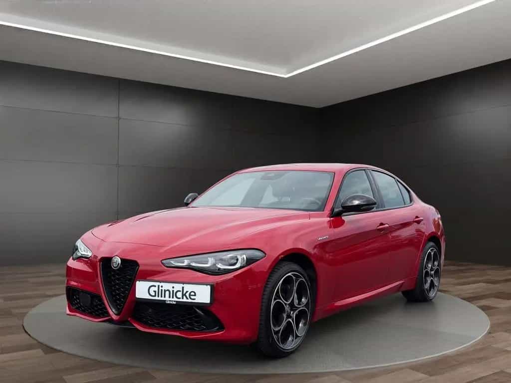Alfa Romeo Giulia MY23 Veloce Komfort Paket 03/2024-photo-0