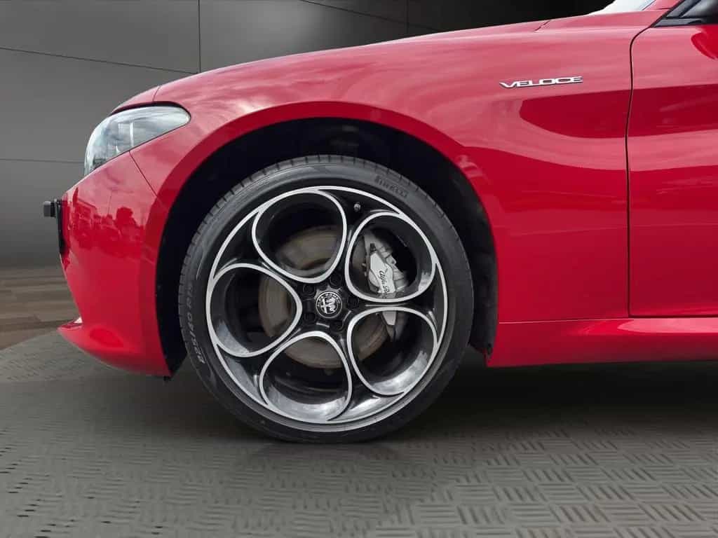 Alfa Romeo Giulia MY23 Veloce Komfort Paket 03/2024-photo-7