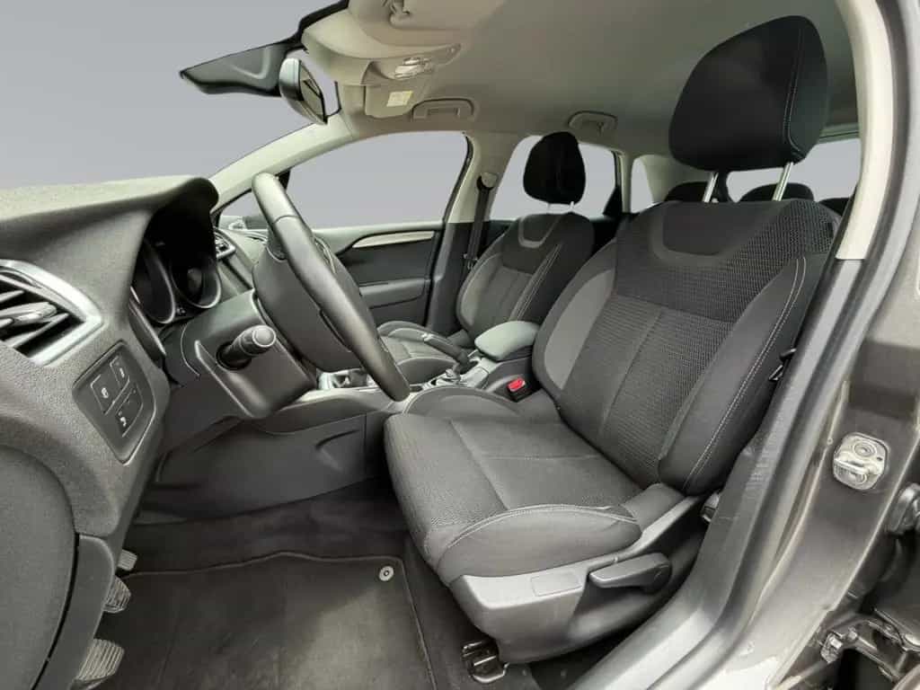 Citroën C4 Lim. Selection 02/2018-photo-15