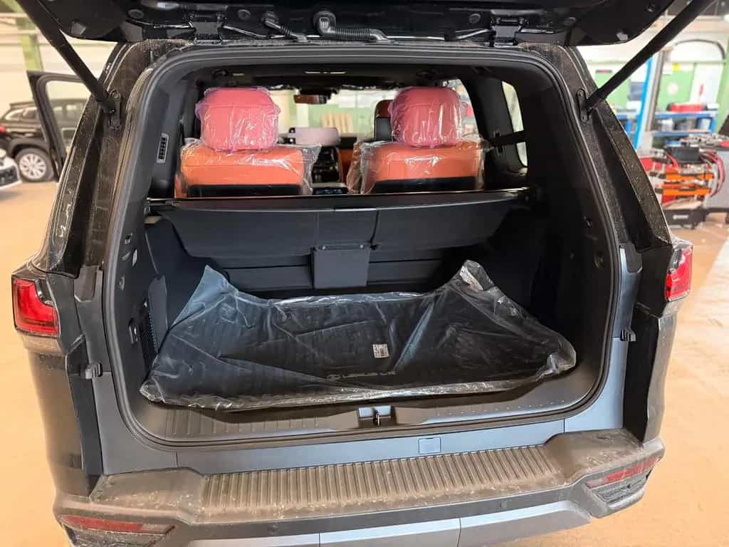 Lexus LX 500 LX500d+2026+VIP+4Seats+BERLIN+EUver 04/2026-photo-10