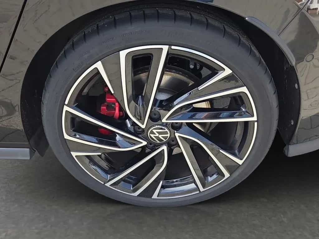 Volkswagen Golf GTI VIII 2.0 TSI  Clubsport Black Style DS 04/2024-photo-15