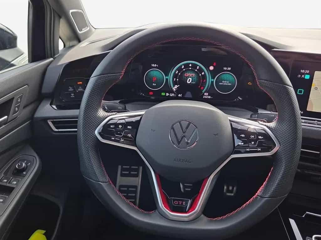 Volkswagen Golf GTI VIII 2.0 TSI  Clubsport Black Style DS 04/2024-photo-9