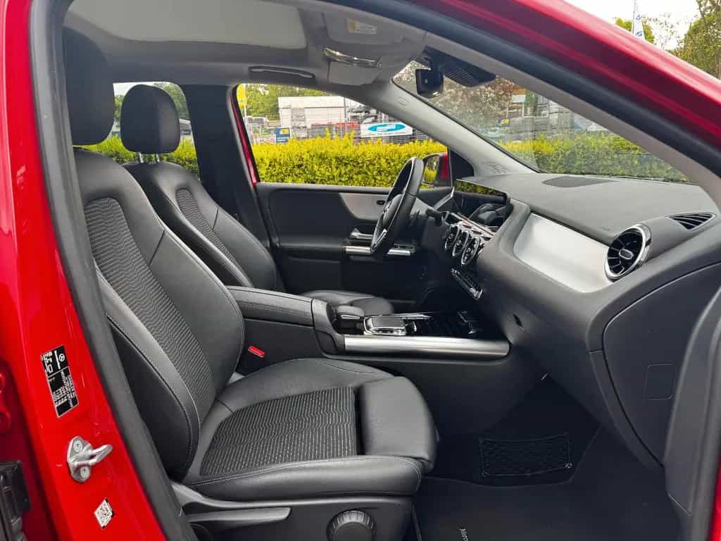Mercedes-Benz B 220 4Matic Garantie *Keyless *Pano *Navi *LED 07/2019-photo-17