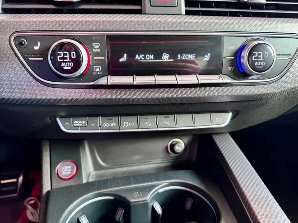 Audi RS4 Pano ACC SAGA 360°B&O Raute HeadUp DynPak 20 08/2019-photo-17