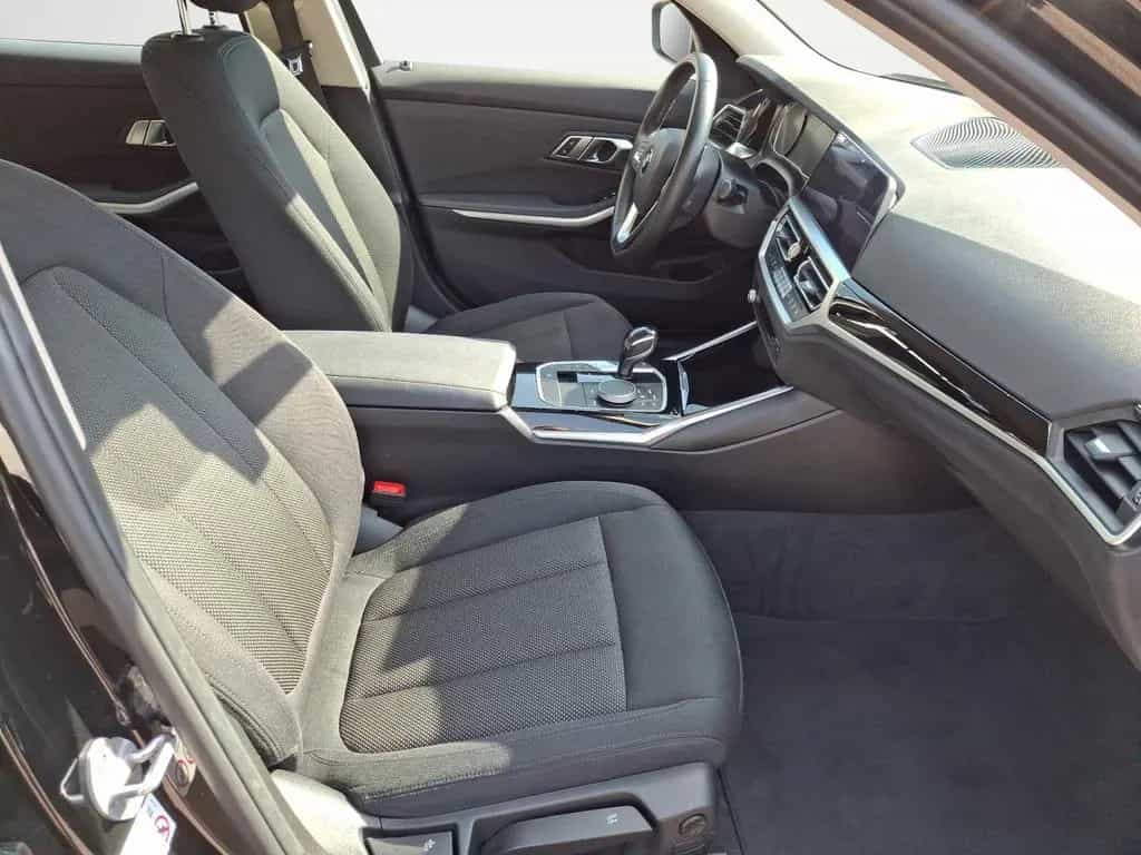 BMW 320 d Touring Automatik Klimaauto, PDC, 12/2020-photo-2