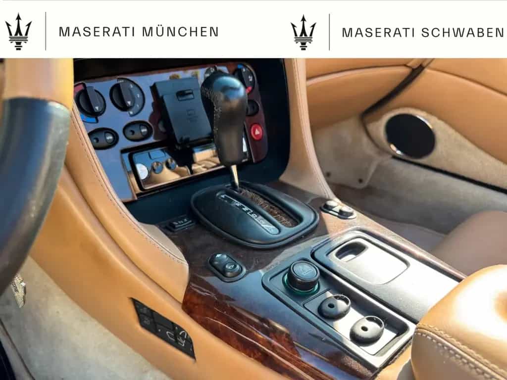Aston Martin DB7 Cabrio Automatik - Kundenvermittlung 07/1997-photo-5