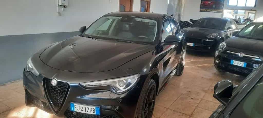 Alfa Romeo Stelvio 2.0 Turbo 280 CV AT8 Q4 Super 04/2017-photo-6