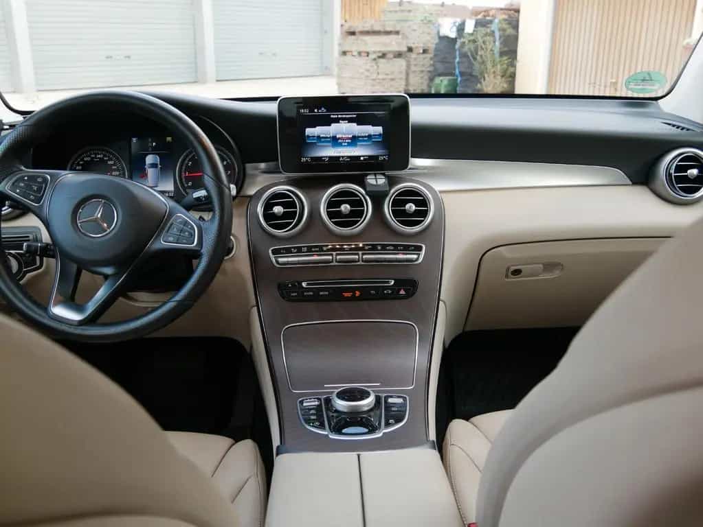 Mercedes-Benz GLC 250 4MATIC Autom. - 06/2018-photo-6