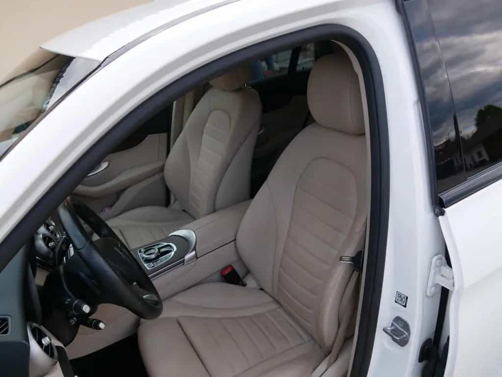 Mercedes-Benz GLC 250 4MATIC Autom. - 06/2018-photo-8
