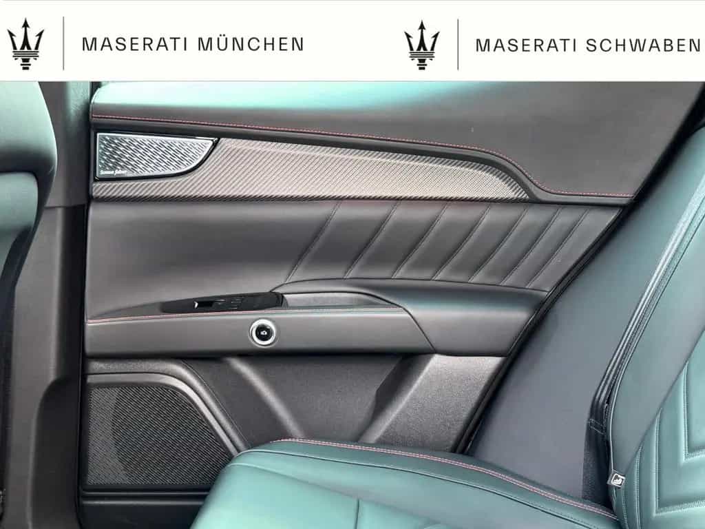 Maserati Grecale Trofeo/ AHK/ HUD/ 360°/ Garantie 05/2023-photo-13