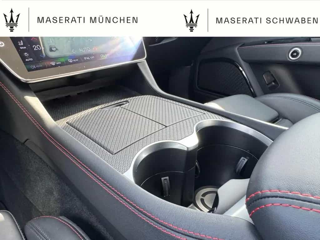 Maserati Grecale Trofeo/ AHK/ HUD/ 360°/ Garantie 05/2023-photo-16