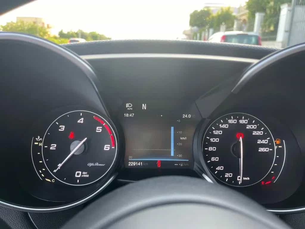 Alfa Romeo Giulia 2.2 Turbodiesel 180 CV Busines 07/2016-photo-12