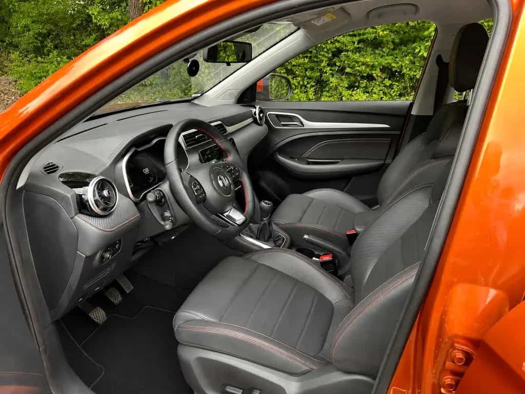 MG ZS 1.5 VTI-tech Luxury 12/2024-photo-8