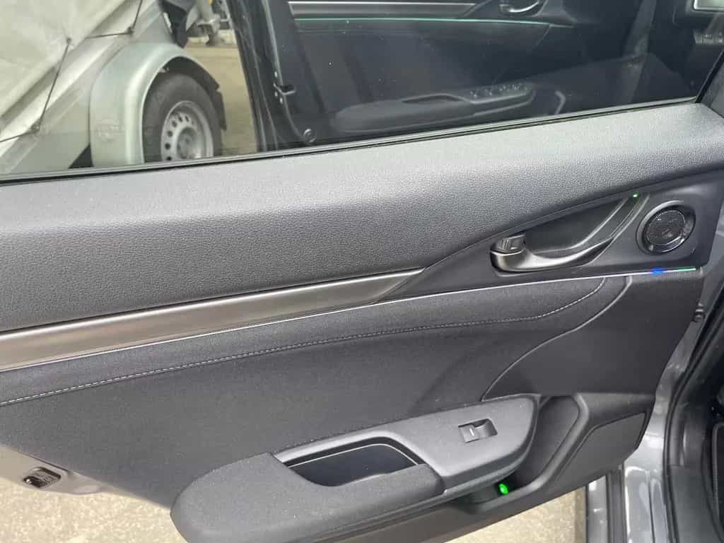 Honda Civic 1.0 VTEC Turbo Elegance 03/2017-photo-12