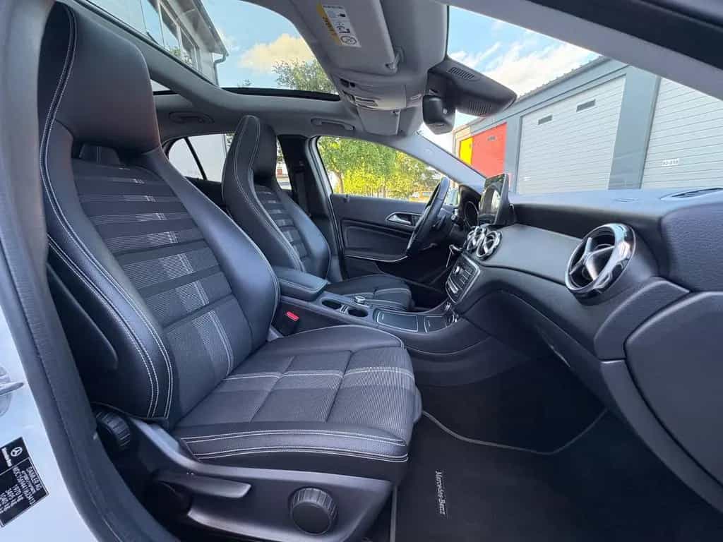 Mercedes-Benz GLA 250 URBAN 360 AHK LED NAVI PANORAMA 03/2019-photo-15