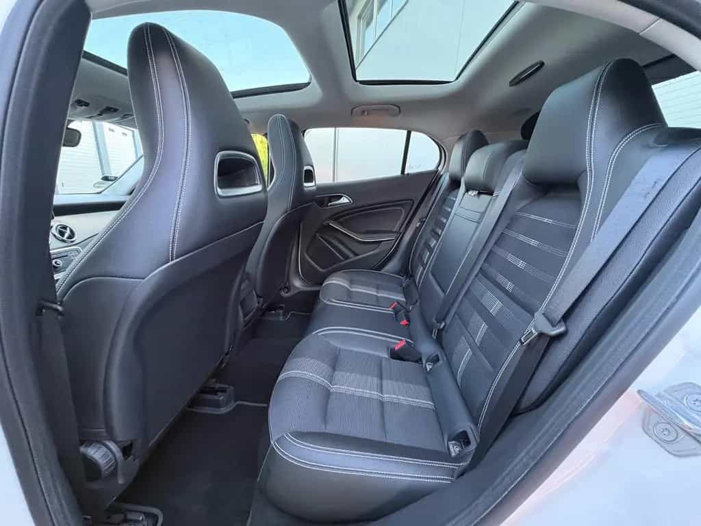 Mercedes-Benz GLA 250 URBAN 360 AHK LED NAVI PANORAMA 03/2019-photo-17