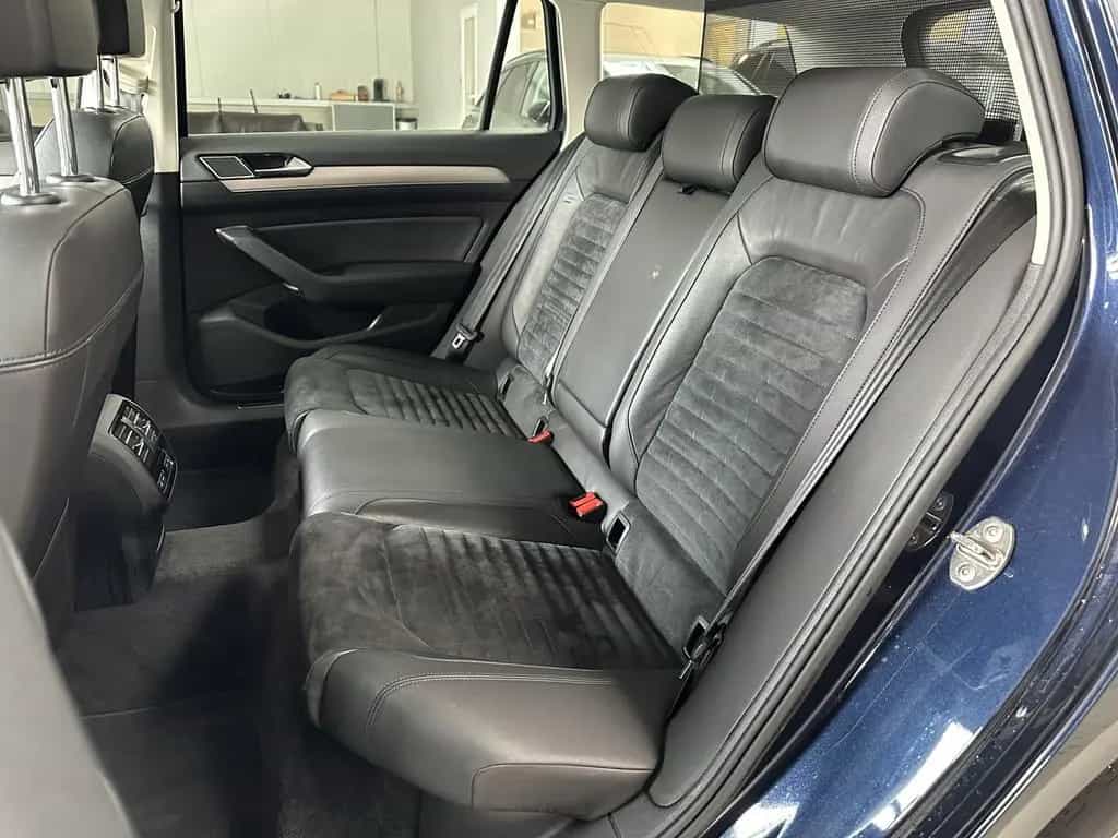 Volkswagen Passat Highline Pano AHK SHZ Navi ACC 07/2015-photo-11